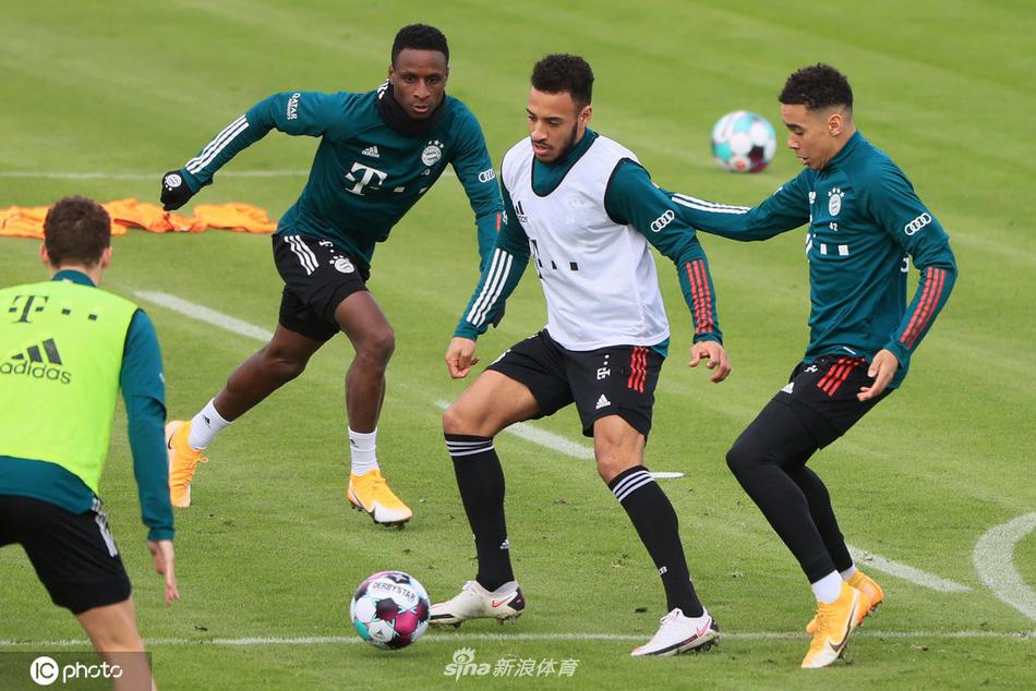 الأهلي المصري يخسر أمام صن داونز والترجي يتفوق على النجم الساحلي في دوري أبطال أفريقيا